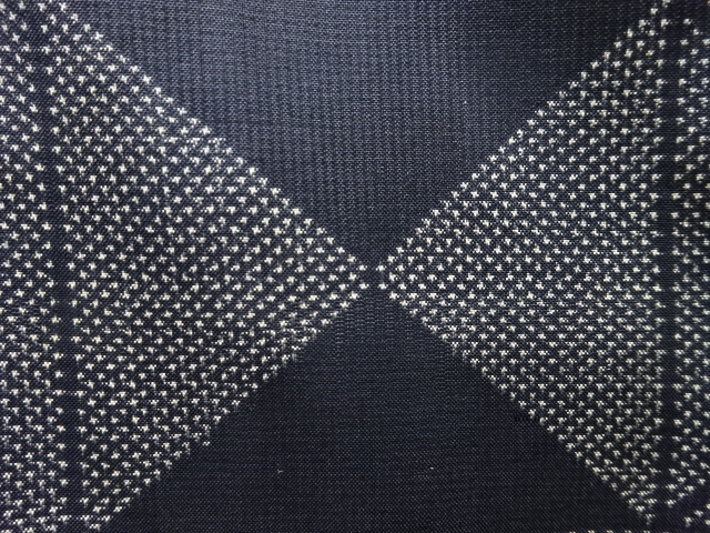 JAPANESE KIMONO / ANTIQUE KIMONO / DORO OSHIMA TSUMUGI / SILK / WOVEN GEOMETRIC / 5MARUKI